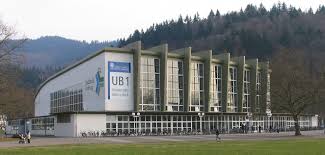 Die ehemalige Stadthalle in Freiburg wurde für Flüchtlinge umgebaut